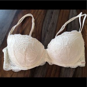 White lace Victoria’s Secret bra